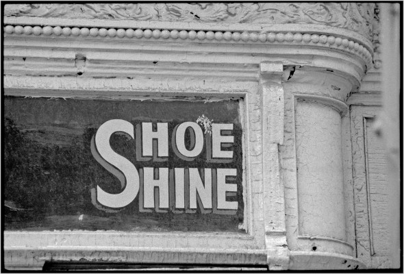 Harlem Shoe SHINE