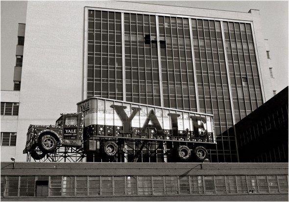 Yale trucking sign